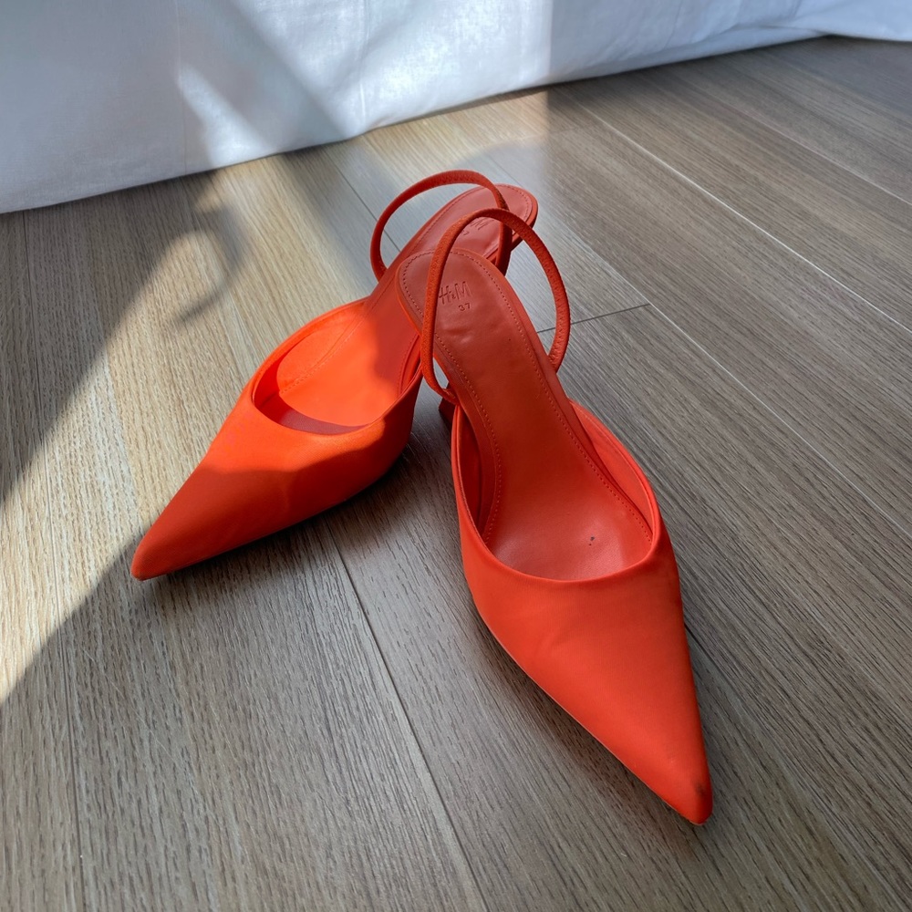 Pointy heeled mules